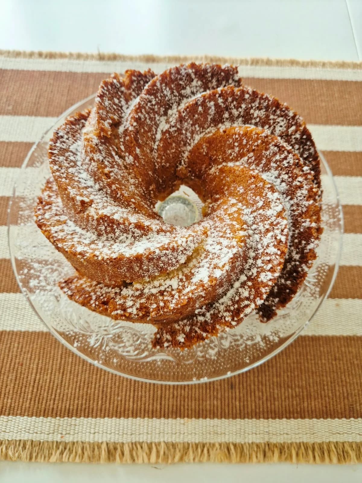 Saftig äppelkaka med kanel